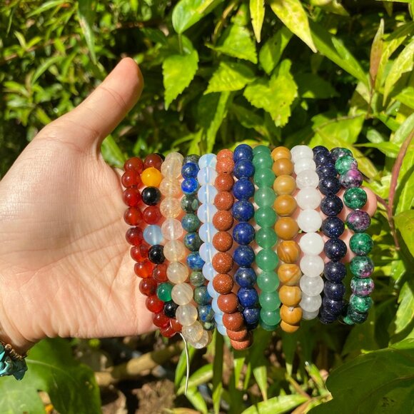 8MM Fire Agate Bead Stretchy Bracelet - Picture 3 of 3